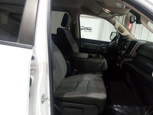 Used 2019 RAM 1500 Big Horn AWD/4WD image 9