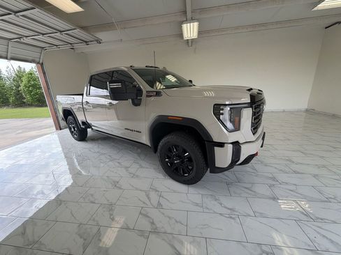 New 2026 GMC Sierra 2500 AT4 w/ Technology Package AWD/4WD image 2