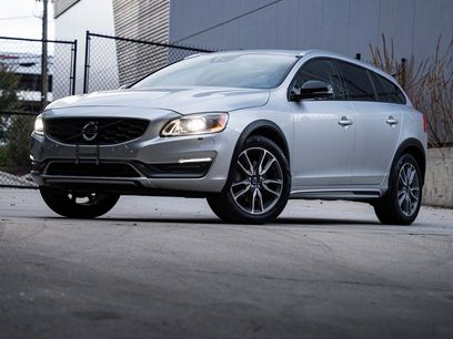 Used 2016 Volvo V60 T5 Cross Country Platinum