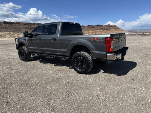 Used 2019 Ford F250 XLT w/ XLT Value Package AWD/4WD image 6