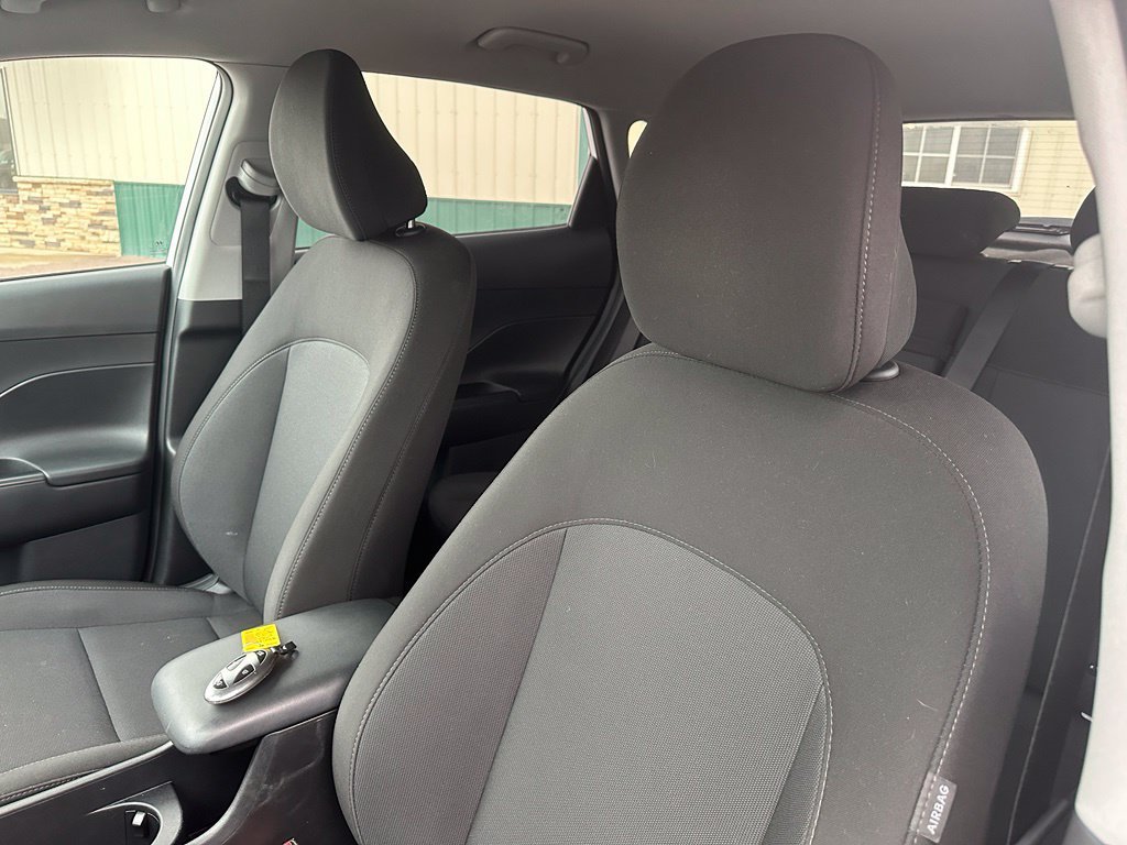 Used 2025 Hyundai Kona SEL AWD/4WD image 3