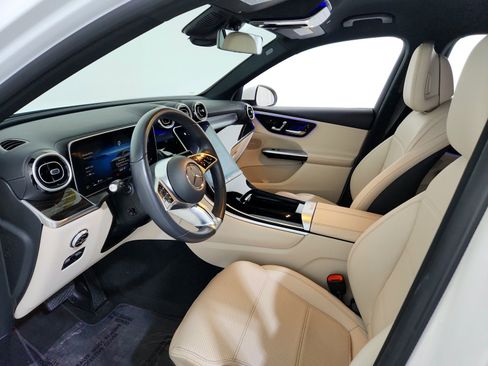 Certified 2023 Mercedes-Benz GLC 300 image 9