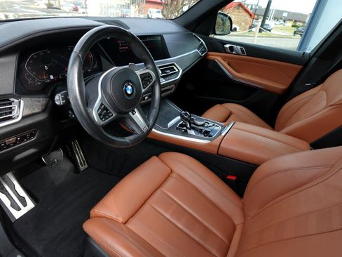 Used 2022 BMW X5 xDrive40i w/ M Sport Package image 9