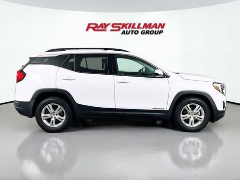 Used 2020 GMC Terrain SLE w/ Driver Convenience Package FWD image 8