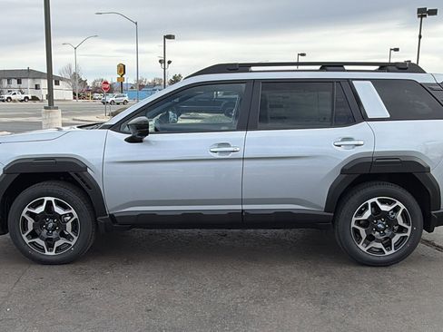 New 2026 Subaru Outback Touring image 6