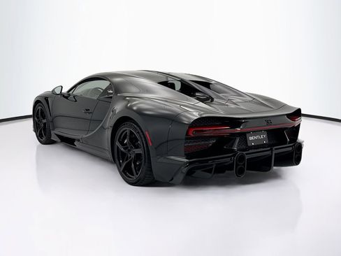 Used 2023 Bugatti Chiron Super Sport AWD/4WD image 7