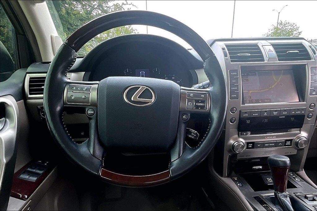 Used 2014 Lexus GX 460 Luxury AWD/4WD image 6