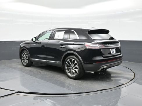 Used 2023 Lincoln Nautilus Reserve w/ Luxury Package FWD image 4
