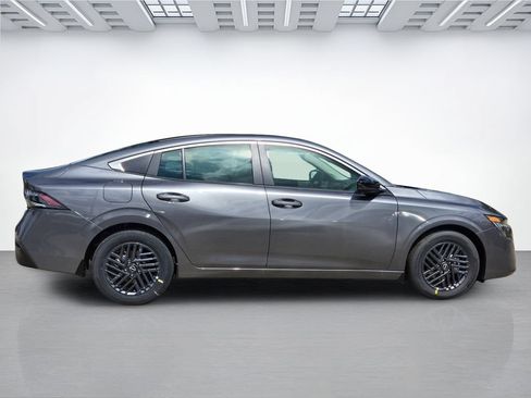 New 2026 Nissan Sentra SV w/ SV Convenience Package FWD image 3