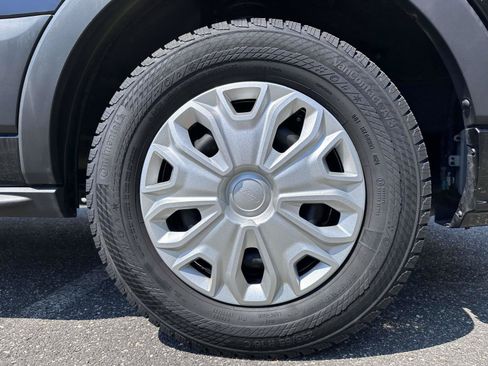 Certified 2025 Ford Transit 350 XLT RWD image 6