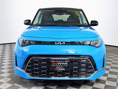Used 2023 Kia Soul GT-Line FWD image 2