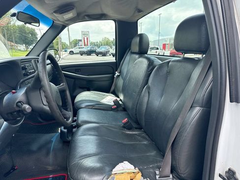 Used 2002 GMC Sierra 1500 2WD Regular Cab image 12