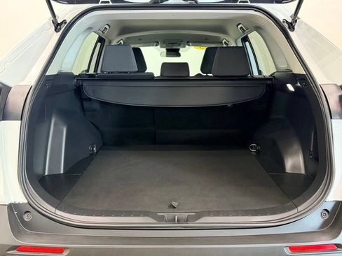 Used 2025 Toyota RAV4 XLE AWD/4WD image 6
