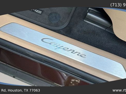 Used 2019 Porsche Cayenne AWD/4WD image 23