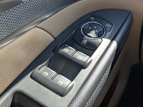 Used 2017 Ford Explorer FWD image 25