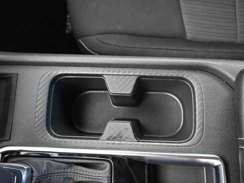Used 2025 Nissan Sentra SV FWD image 35