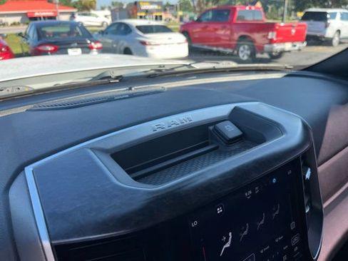 Used 2022 RAM 2500 Big Horn w/ Level 1 Equipment Group AWD/4WD image 24