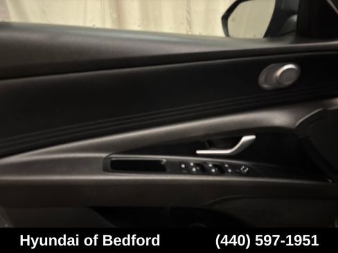 Used 2024 Hyundai Elantra SEL FWD image 11