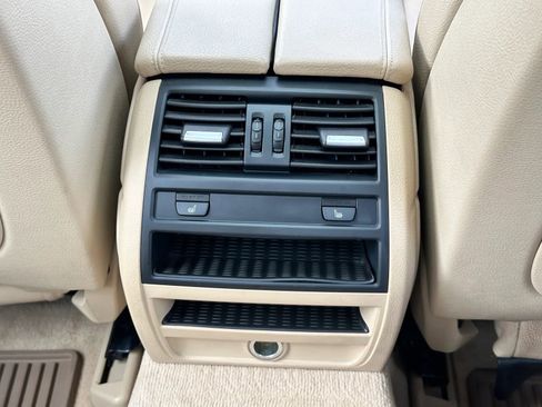 Used 2013 BMW 528i xDrive Sedan AWD/4WD image 23