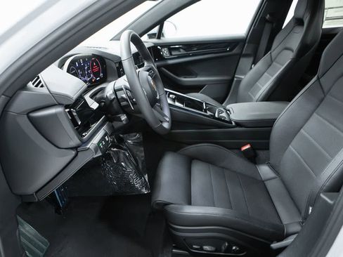 New 2026 Porsche Panamera image 16