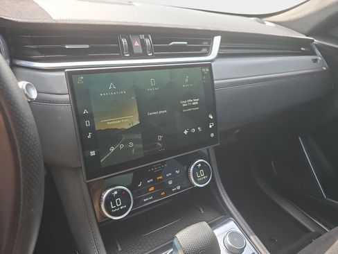 Used 2021 Jaguar F-PACE SVR AWD/4WD image 20