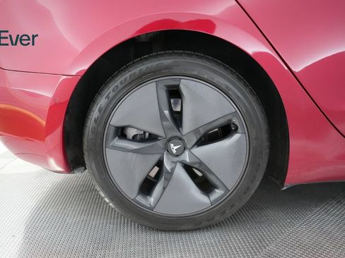 Used 2018 Tesla Model 3 Long Range RWD image 9