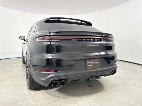 New 2026 Porsche Cayenne S image 20