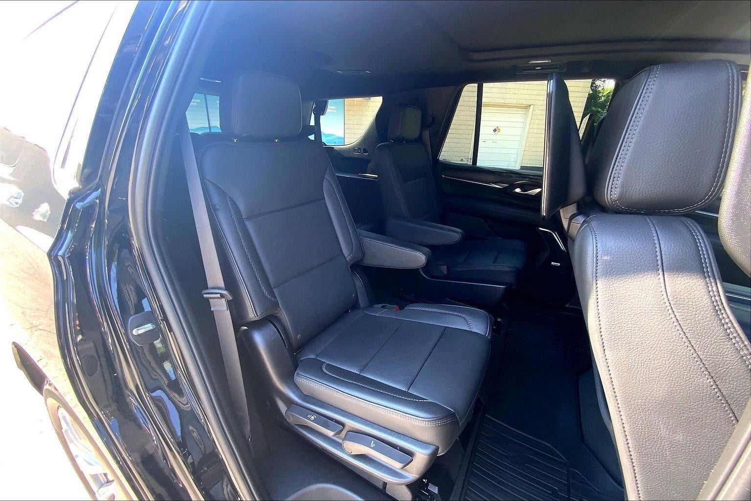 Used 2024 GMC Yukon Denali w/ Denali Reserve Package AWD/4WD image 24