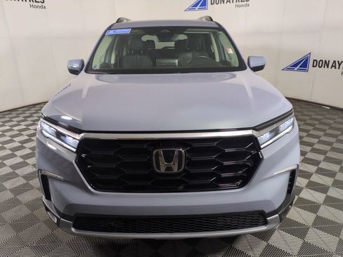 Used 2024 Honda Pilot Touring image 8