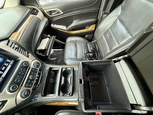Used 2017 GMC Yukon XL Denali w/ Open Road Package AWD/4WD image 24