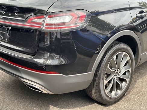 Certified 2023 Lincoln Nautilus Reserve w/ Luxury Package image 7