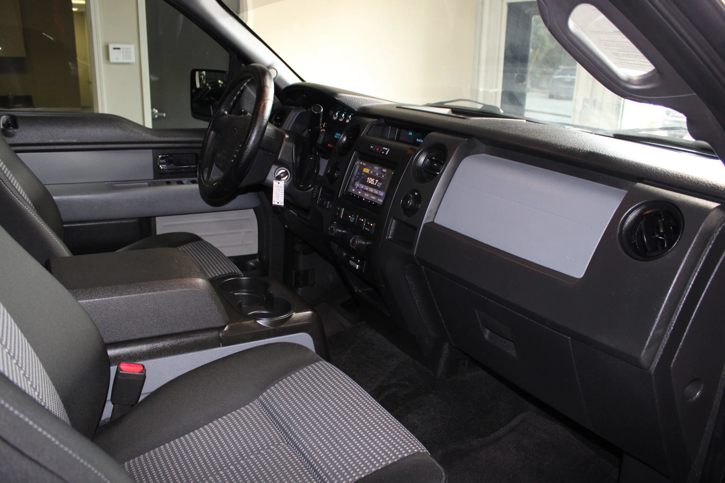 Used 2014 Ford F150 STX w/ Equipment Group 201A Mid RWD image 27