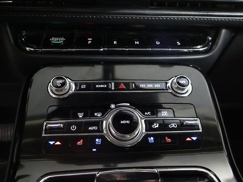 Used 2023 Lincoln Nautilus Reserve AWD/4WD image 51