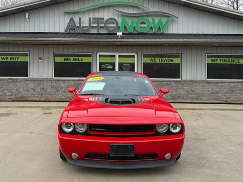 Used 2014 Dodge Challenger R/T image 1