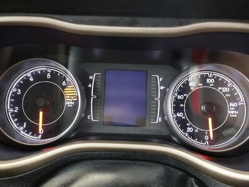 Used 2016 Jeep Cherokee Sport AWD/4WD image 14