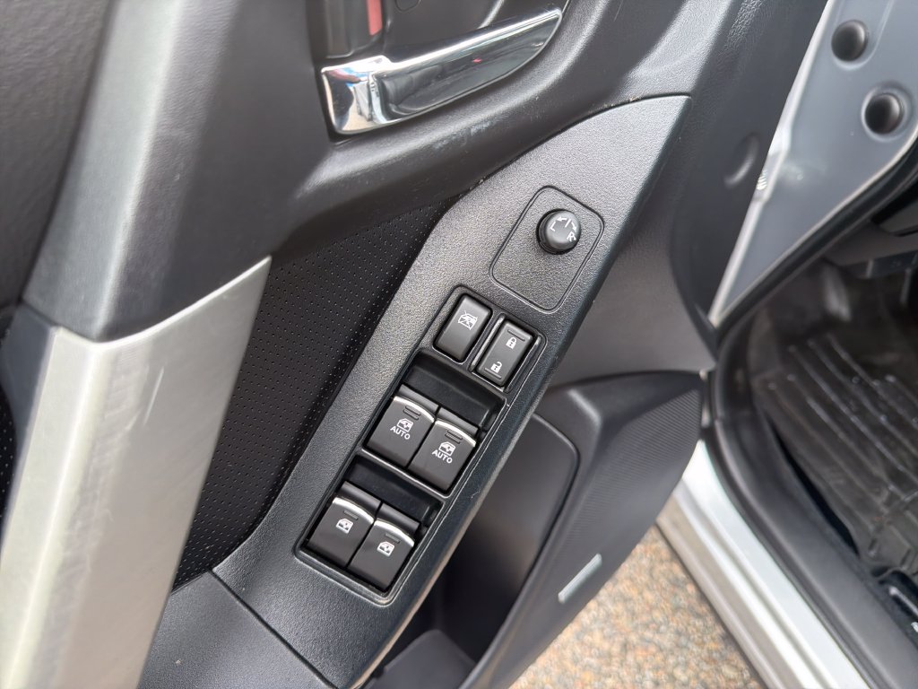 Used 2018 Subaru Forester 2.5i Limited AWD/4WD image 11