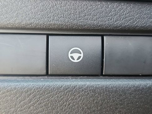 Used 2022 Nissan Rogue SL AWD/4WD image 24