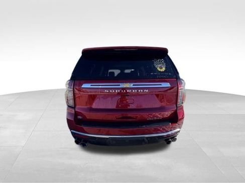 Used 2024 Chevrolet Suburban Premier image 5