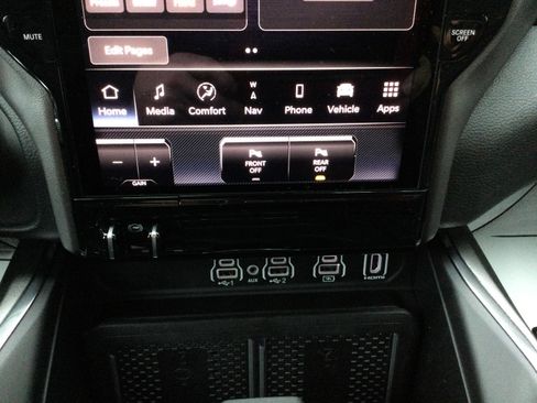 New 2026 RAM 1500 Laramie image 12