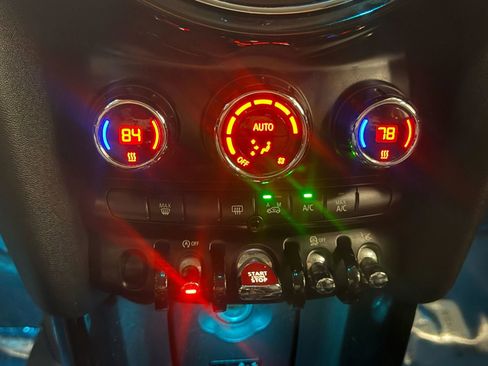 Used 2016 MINI Cooper S image 33