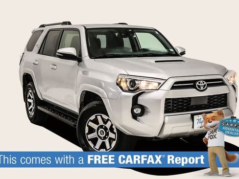 Used 2024 Toyota 4Runner TRD Off-Road Premium image 2