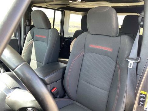Certified 2022 Jeep Wrangler Unlimited Rubicon w/ Safety Group AWD/4WD image 19