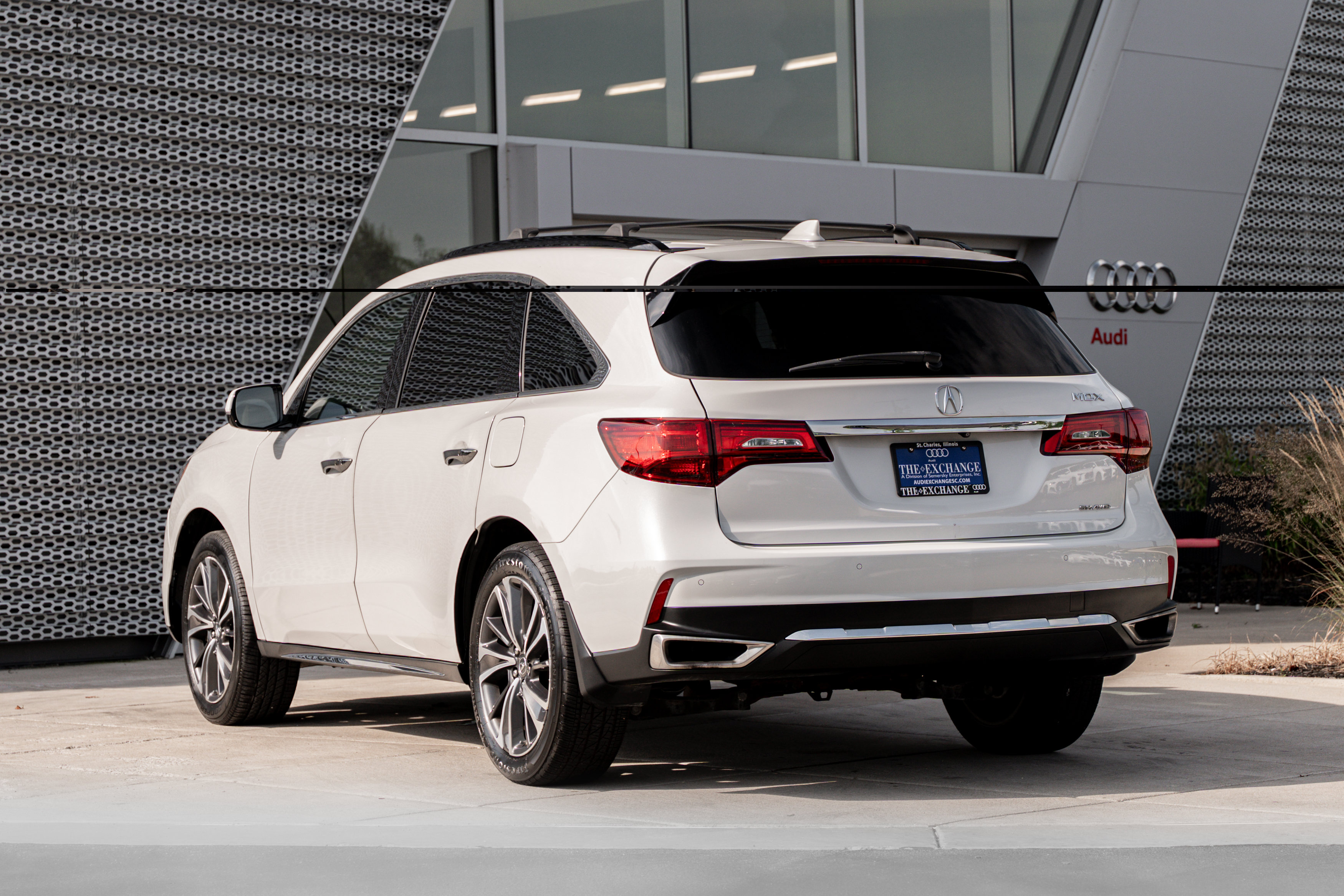 Used 2020 Acura MDX w/ Technology Package AWD/4WD image 5