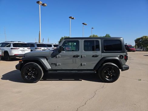 Used 2021 Jeep Wrangler Unlimited Sport AWD/4WD image 2
