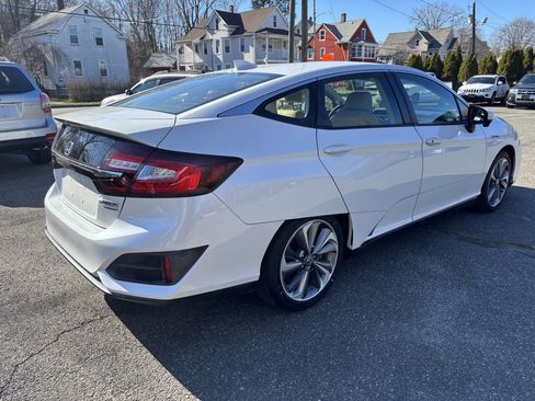 Used 2018 Honda Clarity Touring image 12
