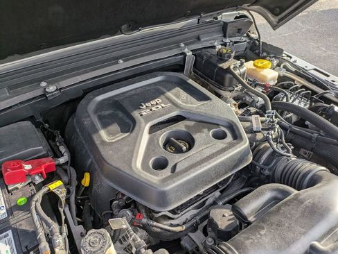 Used 2020 Jeep Wrangler Unlimited Sport S image 13