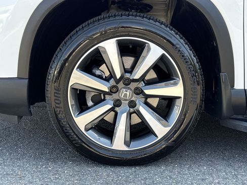 Used 2023 Honda Pilot Elite image 12