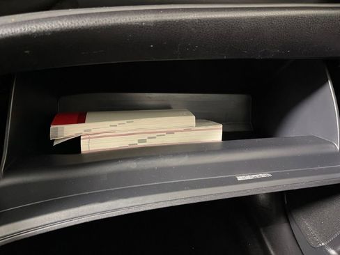 Certified 2019 Toyota Highlander FWD V6 image 25