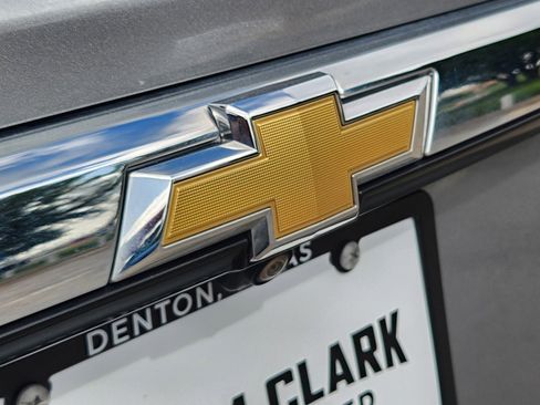 Used 2023 Chevrolet Traverse LS FWD image 29