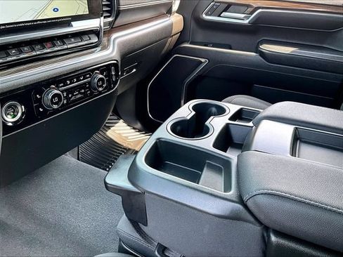 Used 2023 Chevrolet Silverado 1500 LT AWD/4WD image 20